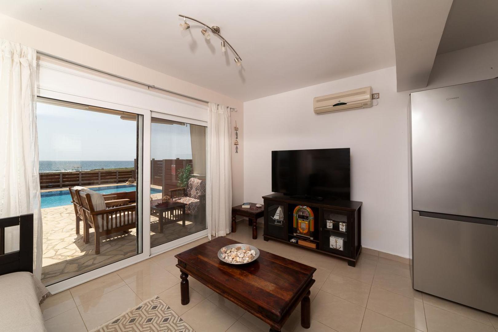 ליקסורי Crystal Villas חדר תמונה